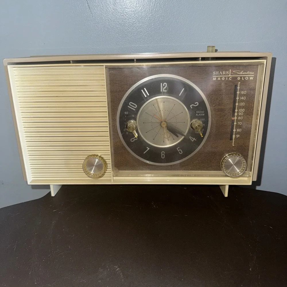 Vtg MCM Sears Silvertone 5036 'Magic Glow' AM Vacuum Tube Alarm Clock Radio Read